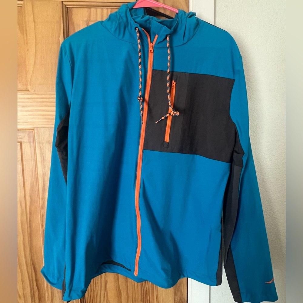 Altra Running Windbreaker